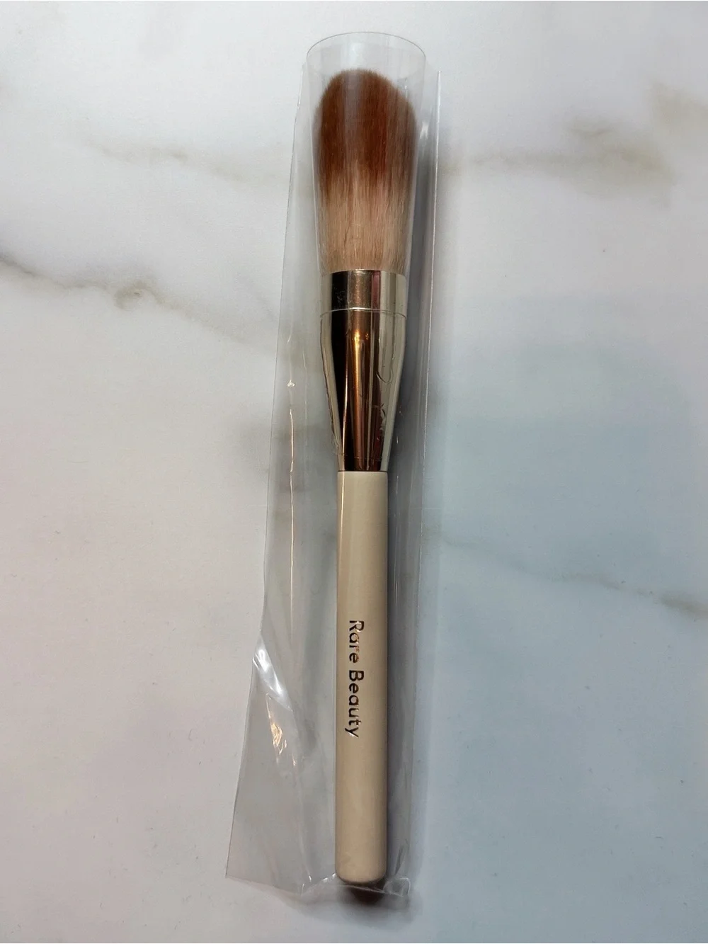 Rare Beauty Always An Optimist Powder Brush